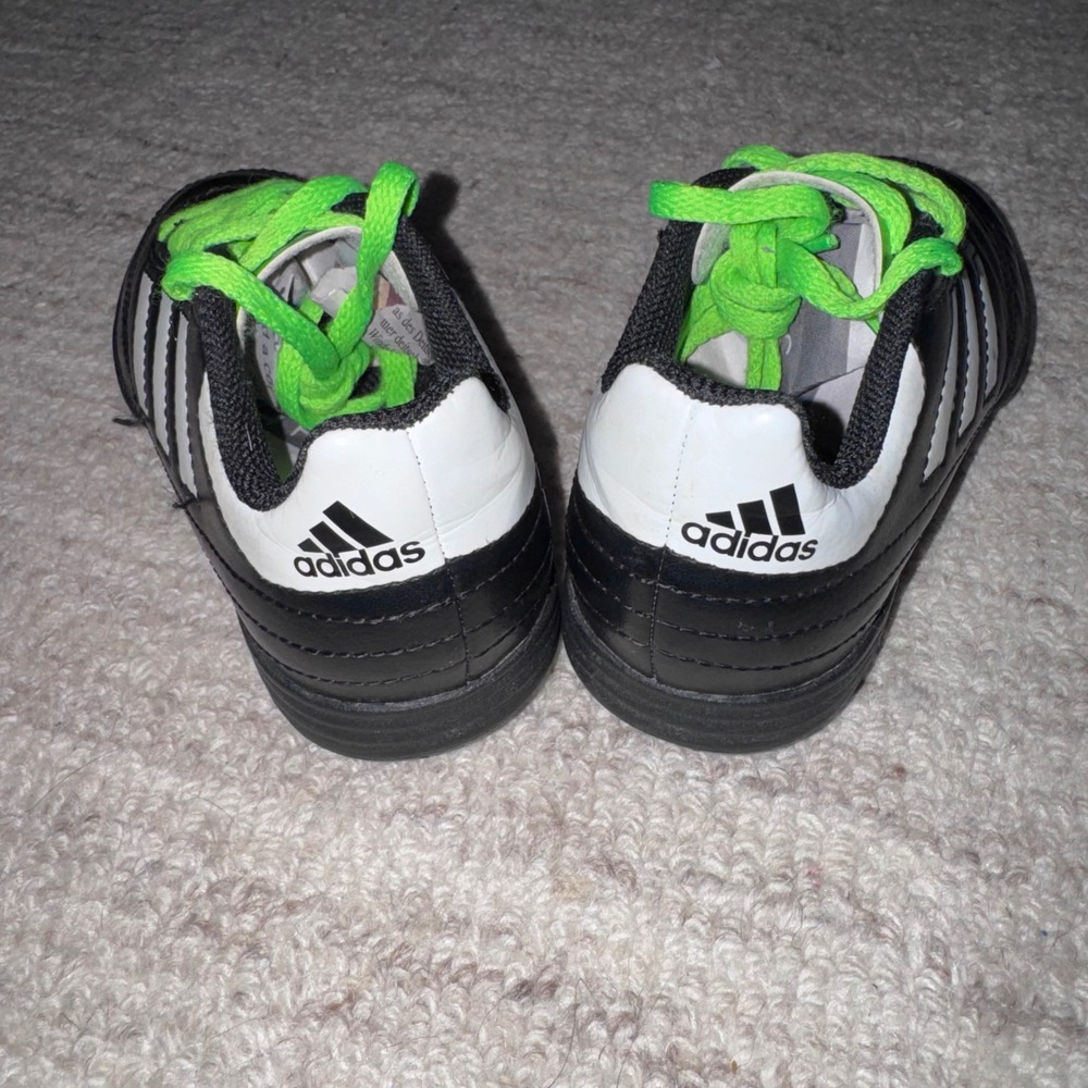 Excellent Condition Kids Adidas Goletto VI TF (Turf) Soccer Shoe Size 11 - Picture 3 of 5